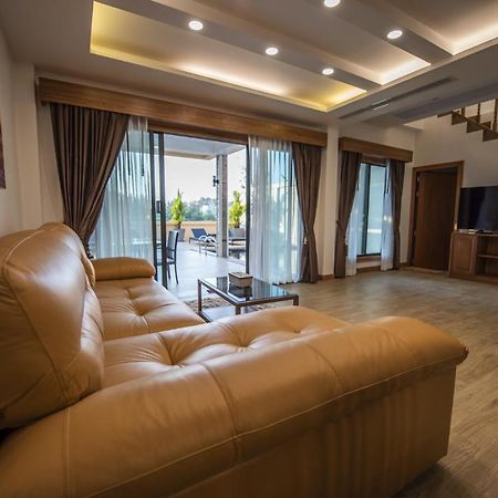 Private Villas Bangtao Bang Tao Beach  Exteriör bild